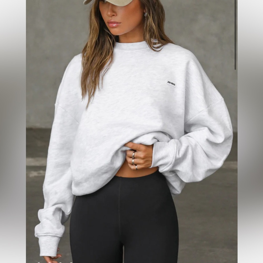 Joah brown crewneck pull over sweatshirt grey